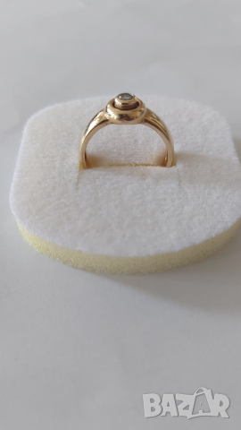 Златен пръстен с брилянт, снимка 5 - Пръстени - 44972906
