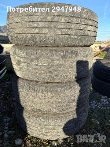 Летни гуми Kumho  235/65/17 дот 22