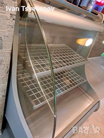 Продавам хладилна витрина,сепарета с маси професионална пицарка!!!, снимка 5 - Обзавеждане за заведение - 45594414