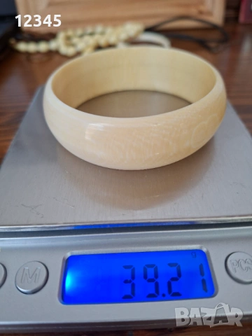 Стара гривна от слонова кост , снимка 2 - Гривни - 54074758
