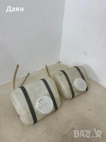 Резервоар за селскостопанска или градинска техника 2бр по 9Л