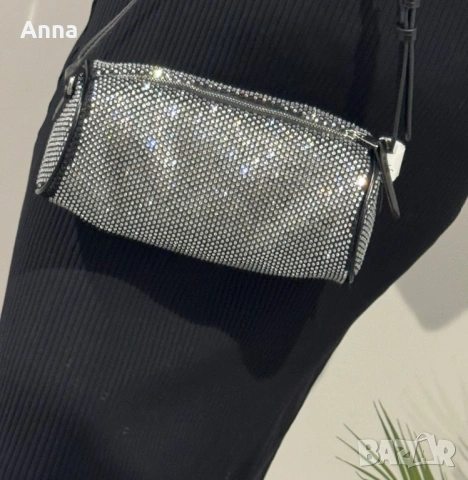 Новата чанта на Zara е цялата покрита с камъни 👛💎🌹