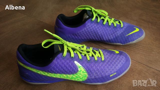 NIKE Football Shoes Размер EUR 41 / UK 7 за футбол в зала 188-14-S, снимка 1 - Спортни обувки - 46276471