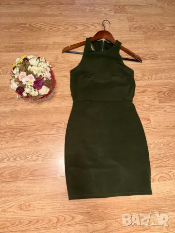 рокля с гол гръб, снимка 2 - Рокли - 50375751