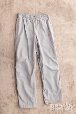Светло сив спортен панталон Nike, размер М, снимка 1 - Спортни дрехи, екипи - 45983563