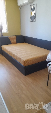 Нова спалня тапицирана с повдигащ механизъм