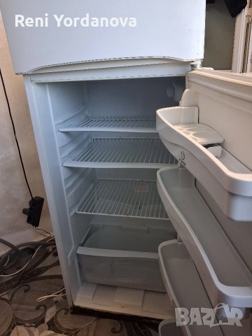 хладилник Indesit всичко работи по хладилник само лично предаване, снимка 3 - Хладилници - 53208249