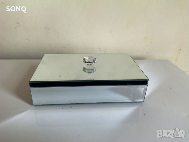 Прекрасна Огледална Кутия За Бижута