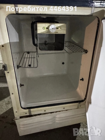 Ретро хладилник Саратов , снимка 4 - Антикварни и старинни предмети - 51725866