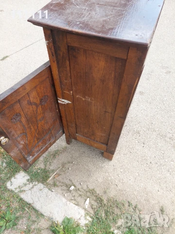 Шкафче за колекционери и ценители , снимка 4 - Шкафове - 51229178