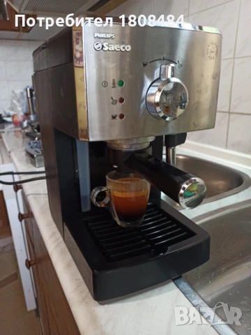 Кафе машина Саеко Поемия с ръкохватка крема диск, работи перфектно и прави супер кафе с каймак , снимка 3 - Кафемашини - 51285074