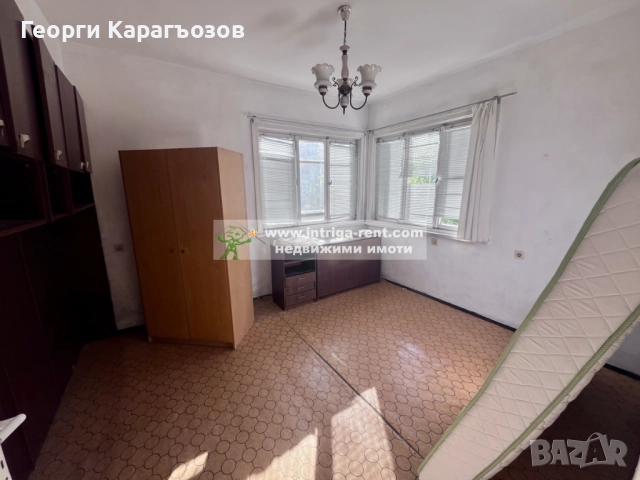 №3947 Тристаен апартамент със самостоятелен вход и двор | квартал Любен Каравелов, град Хасково., снимка 6 - Апартаменти - 51720749