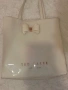 Луксозна голяма чанта Ted Baker London – впечатляващ модел, снимка 1