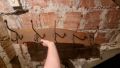 Стара закачалка изработена от дърво и метал, снимка 1 - Антикварни и старинни предмети - 45648897