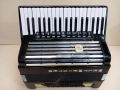 Акордеон Weltmeister Consona 96 баса, снимка 2