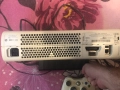 Продавам Xbox 360 + 2 контролера, снимка 3
