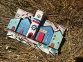 Дървена ръчно изработена закачалка морски къщички, снимка 4
