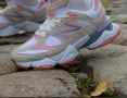 Дамски маратонки New Balance в бяло и розово, снимка 2