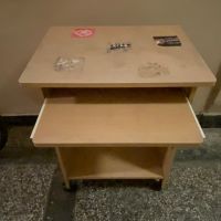 малко бюро и шкафче, снимка 1 - Бюра - 45913839