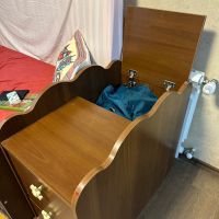 Детско легло с два матрака и шкаф с чекмеджета, снимка 10 - Спални и легла - 45571615