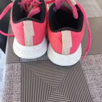 Детски маратонки Adidas , снимка 3 - Детски маратонки - 45264482