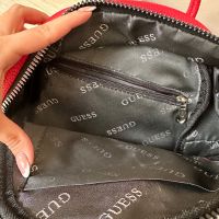 Дамска червена раница Guess, снимка 3 - Раници - 45998118