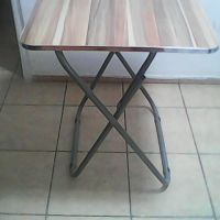 Работна   маса    с   метални  крака  /  И   сгъваема  +  2  стола   . ., снимка 2 - Градински мебели, декорация  - 44099970