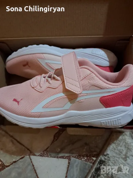 Чисто нови розови детски маратонки Puma 35, снимка 1