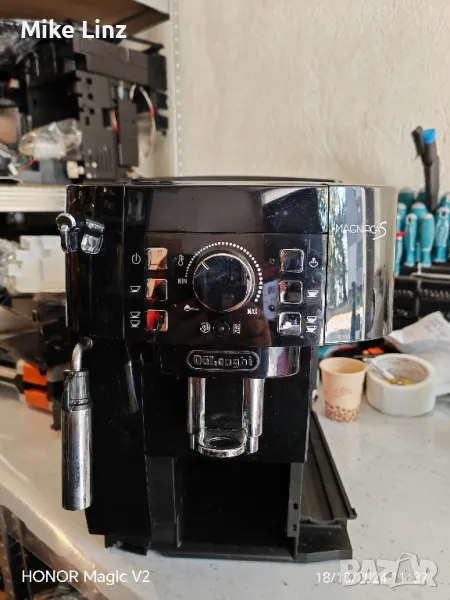 Delonghi ECAM21.118.B Magnifica S , снимка 1