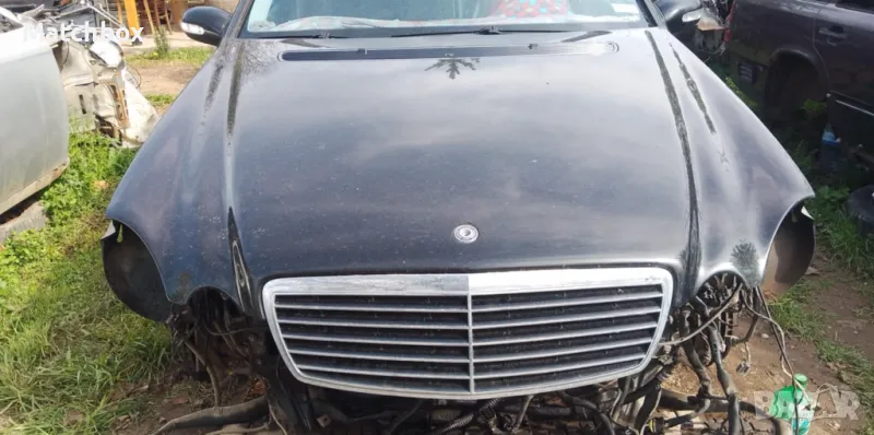 Преден капак за Мерцедес W211 280 2004г, снимка 1