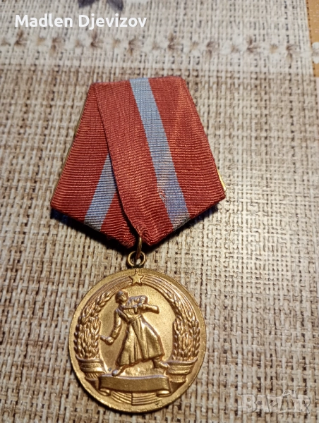 Медал -За БОЕВА ЗАСЛУГА -15лв, снимка 1