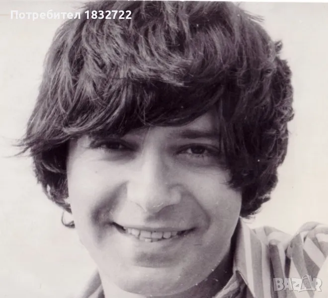 Продавам от личната си колекция музика с Българска естада на флашка или двд  дискове , снимка 1