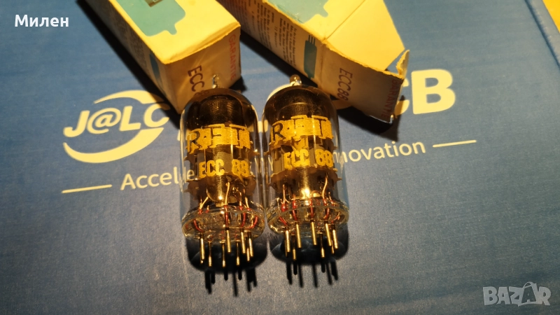 2 бр ЕСС88 RFT радиолампи , снимка 1
