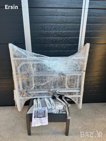 Оригинална стойка за 2 велосипеда  За Кемпер KNAUS SUN-TI05 Цвят : Бял  (чисто нов)  , снимка 1