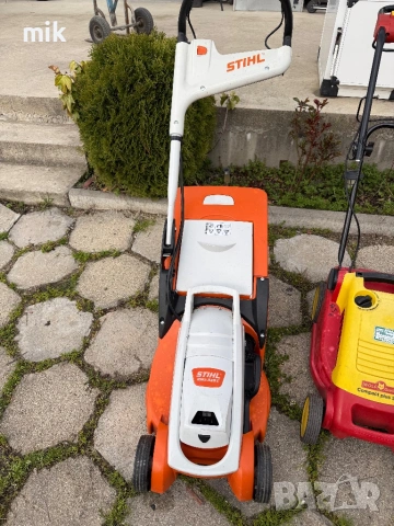 Акумулаторна косачка Stihl, снимка 2 - Градинска техника - 54044011