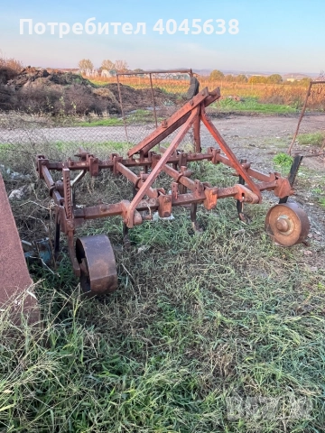 Лозарски плуг УНЛМ, снимка 2 - Селскостопанска техника - 52425212