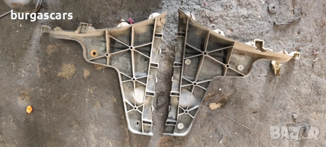 Държач задна броня ляв десен Audi A4 B7 Avant, снимка 2 - Части - 53692603