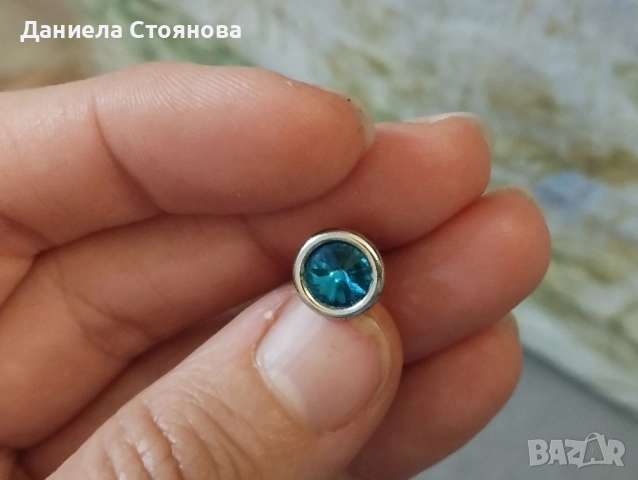 Сребърни обеци с кристали Сваровски , снимка 2 - Обеци - 52161158