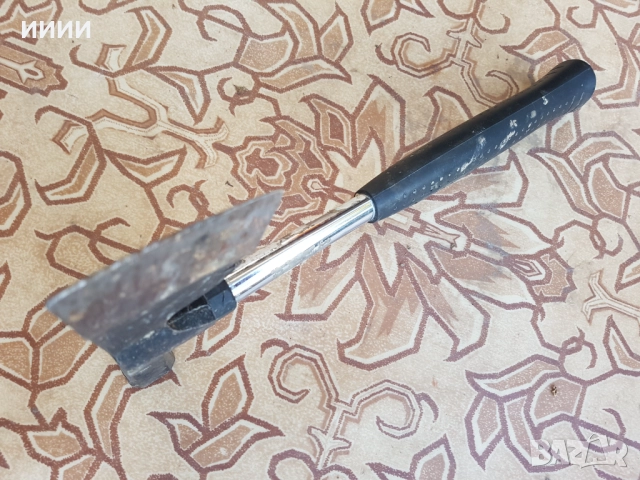 Топор тесла чук