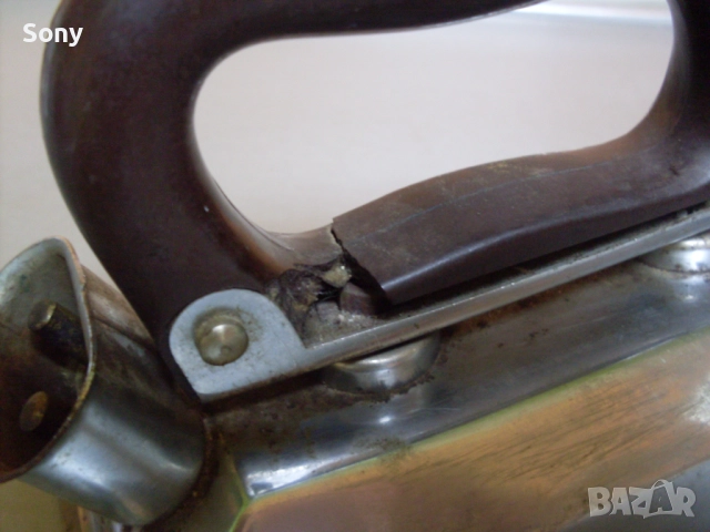 Стара българска ютия- 1960- 1965г., снимка 13 - Антикварни и старинни предмети - 52500086