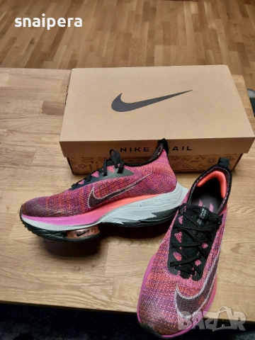 Обувки за бягане Nike Air Zoom Tempo NEXT%, снимка 12 - Маратонки - 53622907