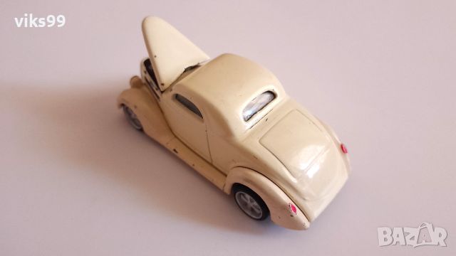 Bburago Ford Coupe 1936 1:64 , снимка 2 - Колекции - 46083449