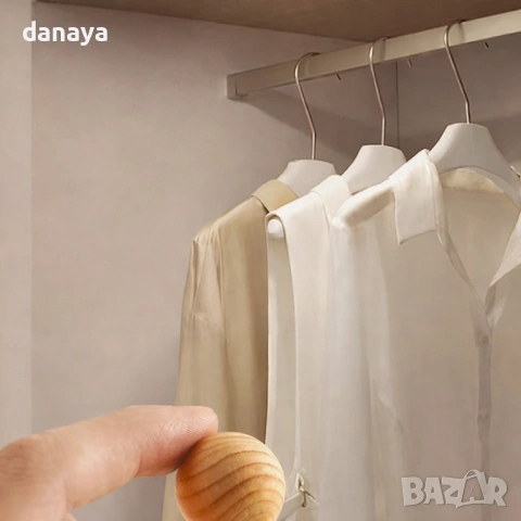 6423 Ароматизирани дървени топчета за гардероб против молци, 10 броя, снимка 3 - Ароматизатори - 53519689