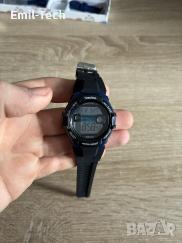 Детски часовник дигитален водоустойчив 50M – LED, аларма, 2 каишки, снимка 7 - Детски - 54049696