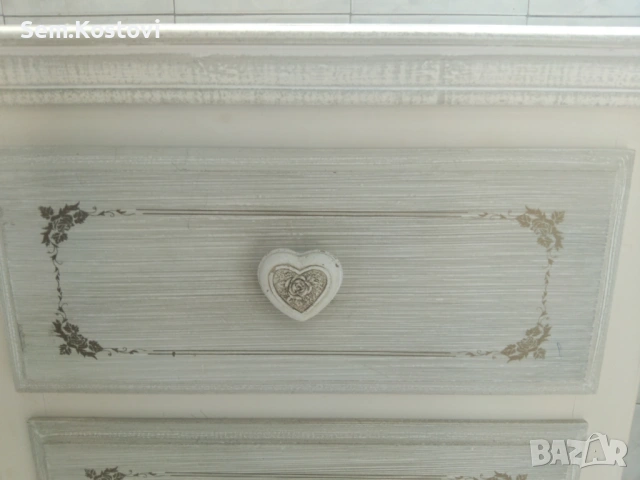 Винтидж дървено шкашфче , снимка 7 - Шкафове - 54291200