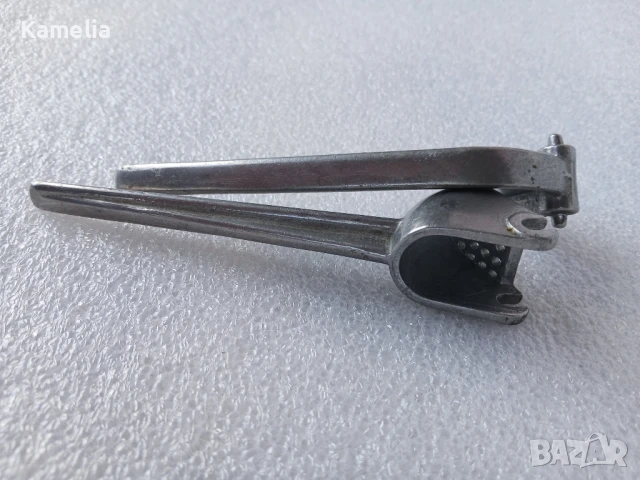 Преса за чесън, снимка 2 - Аксесоари за кухня - 51393656