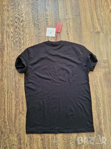 Страхотна мъжка тениска HUGO BOSS размер XL и М, снимка 4 - Тениски - 50672493