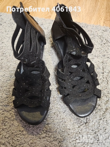 сандали, снимка 2 - Сандали - 53322942