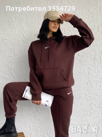 Спортен екип Nike, снимка 5 - Спортни дрехи, екипи - 53482794