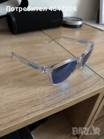 Очила оригинален Oakley Frogskins  , снимка 4 - Слънчеви и диоптрични очила - 52443428
